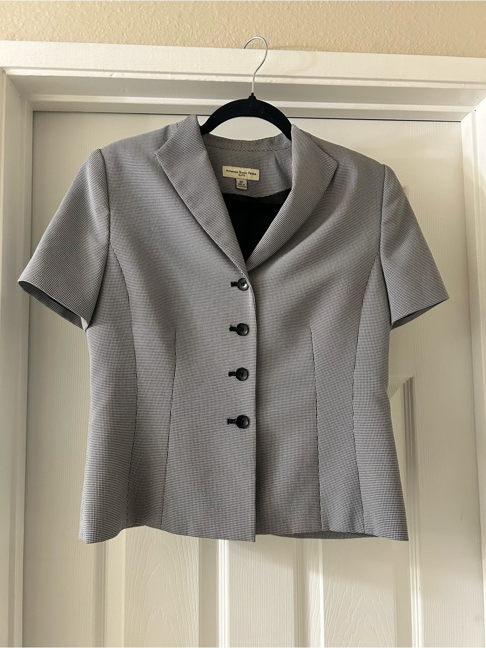 Amanda Smith Light Gray Short-Sleeve Tailored Button Blazer